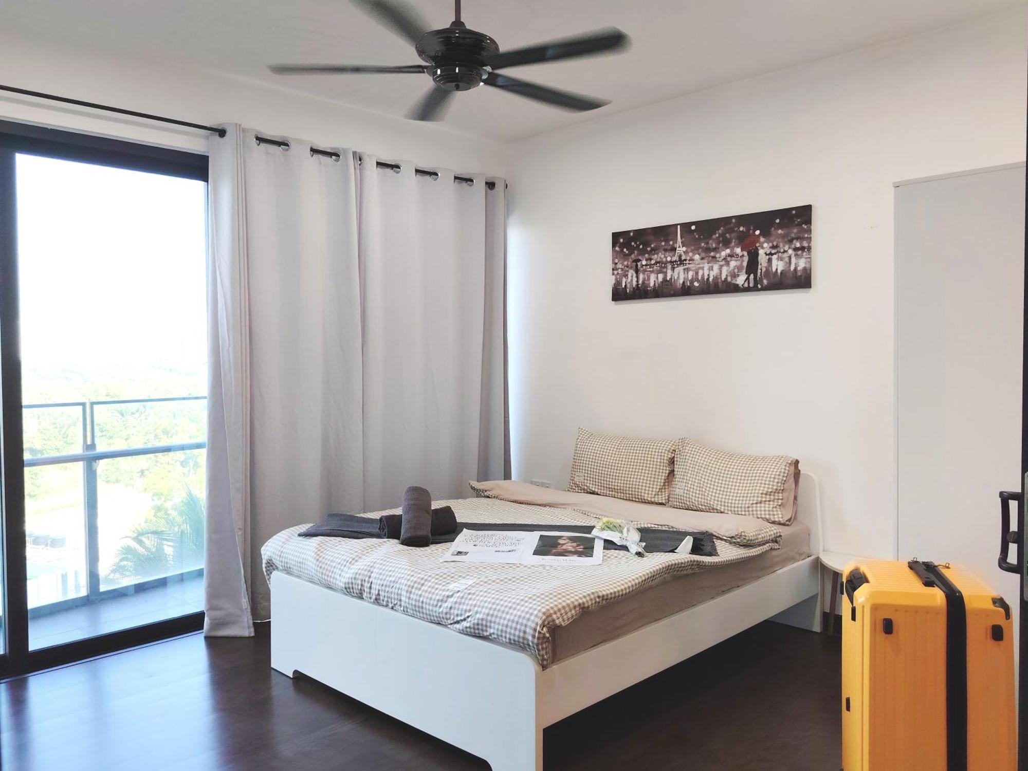Almas Suites Poolview Netflix 100Mbps Bystay นุสาจายา ภายนอก รูปภาพ